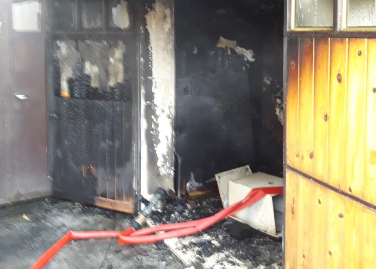 Villetta a fuoco nella notte: due persone decedute tra le fiamme - 