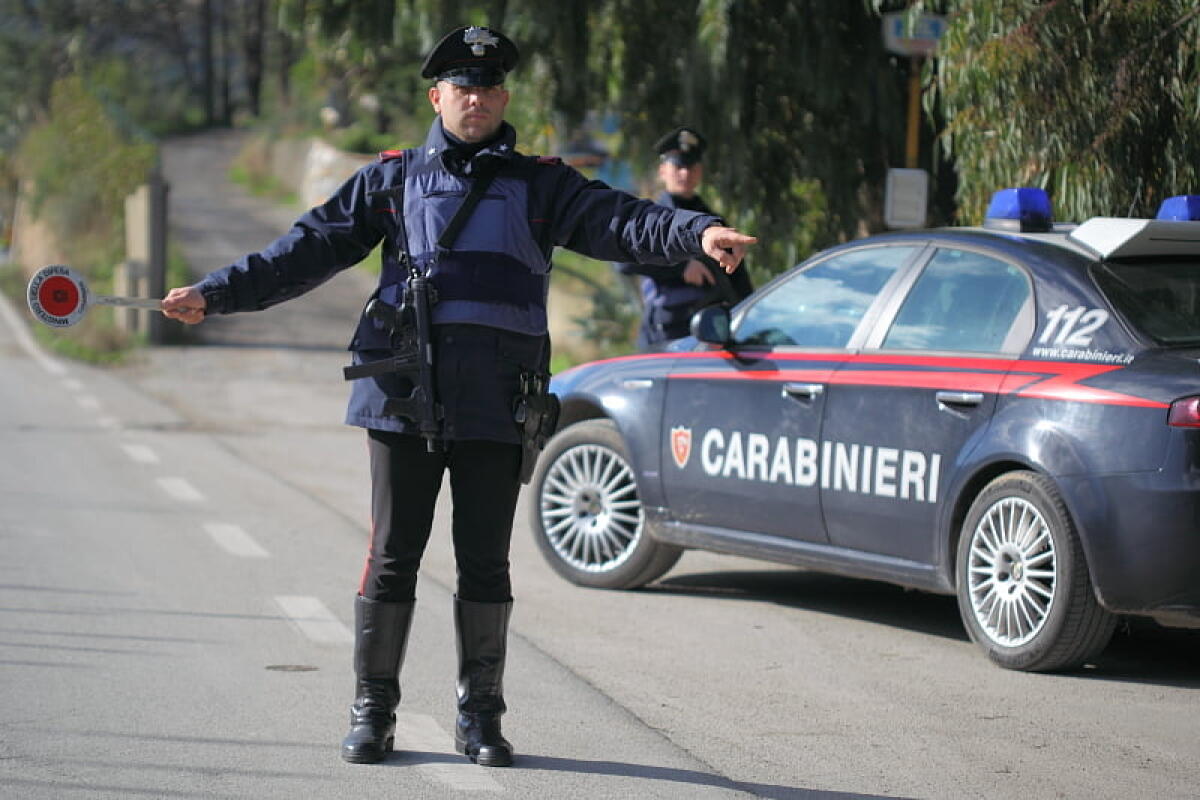 Faedis: in moto non si ferma all' alt dei Carabinieri. Preso senza patente nè assicurazione - 