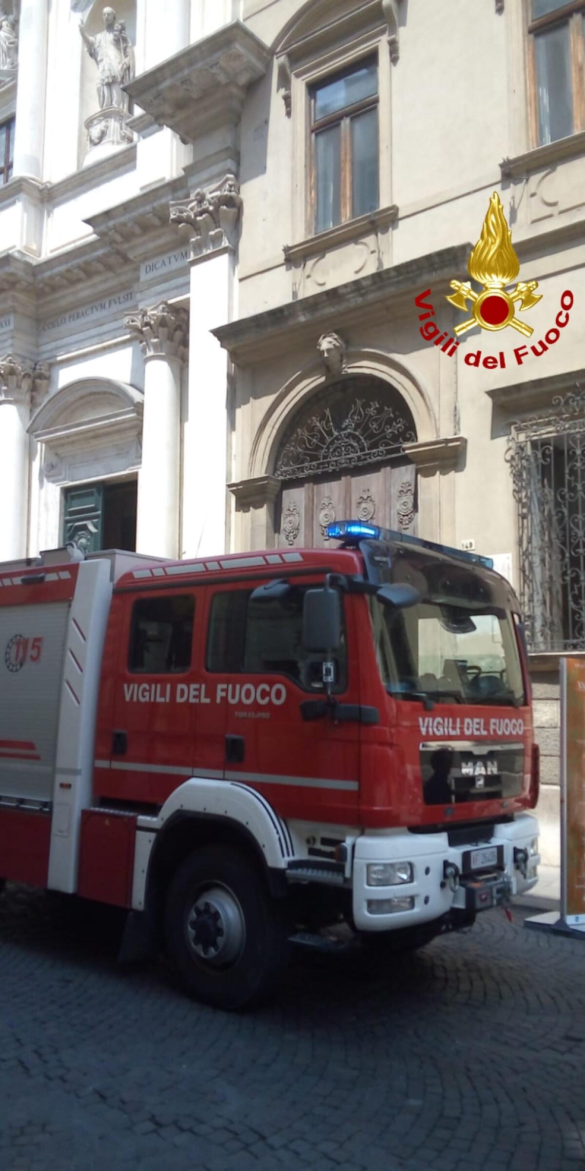 Vicenza: incendio al complesso della Chiesa di San Gaetano - 