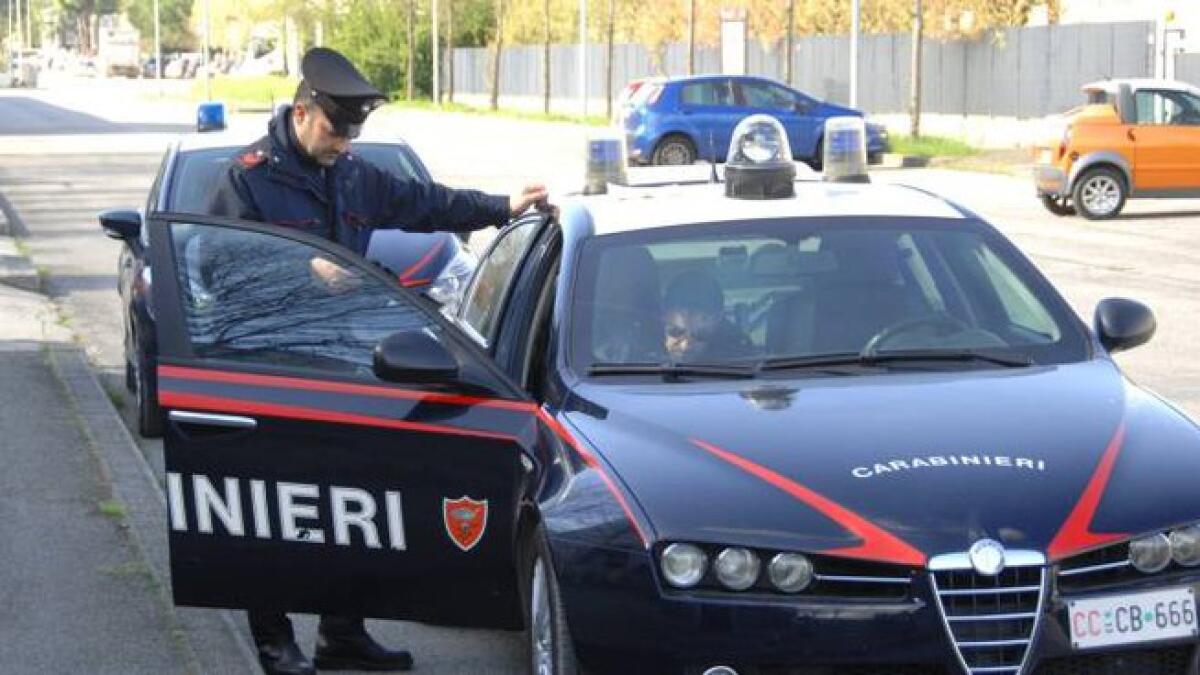 Udine, lascia il bimbo di 3 anni chiuso in auto per fare la spesa: giovane madre denunciata - 