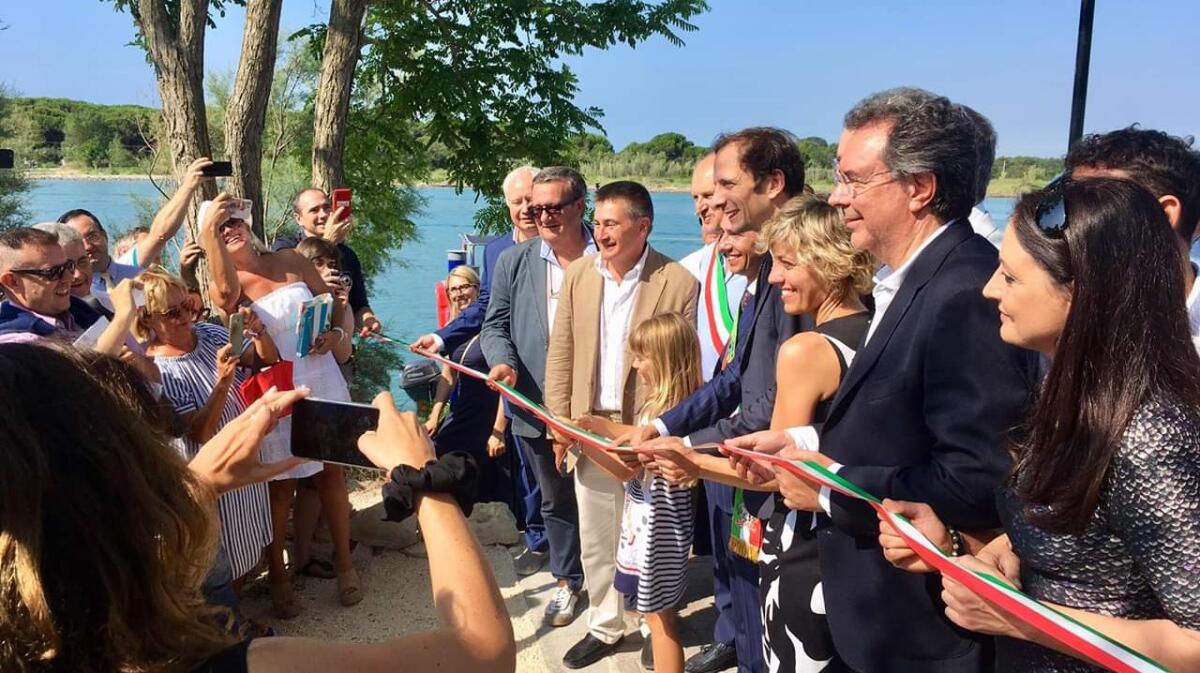 Lignano/Bibione: inaugurati approdo e traghetto ciclopedonale - 