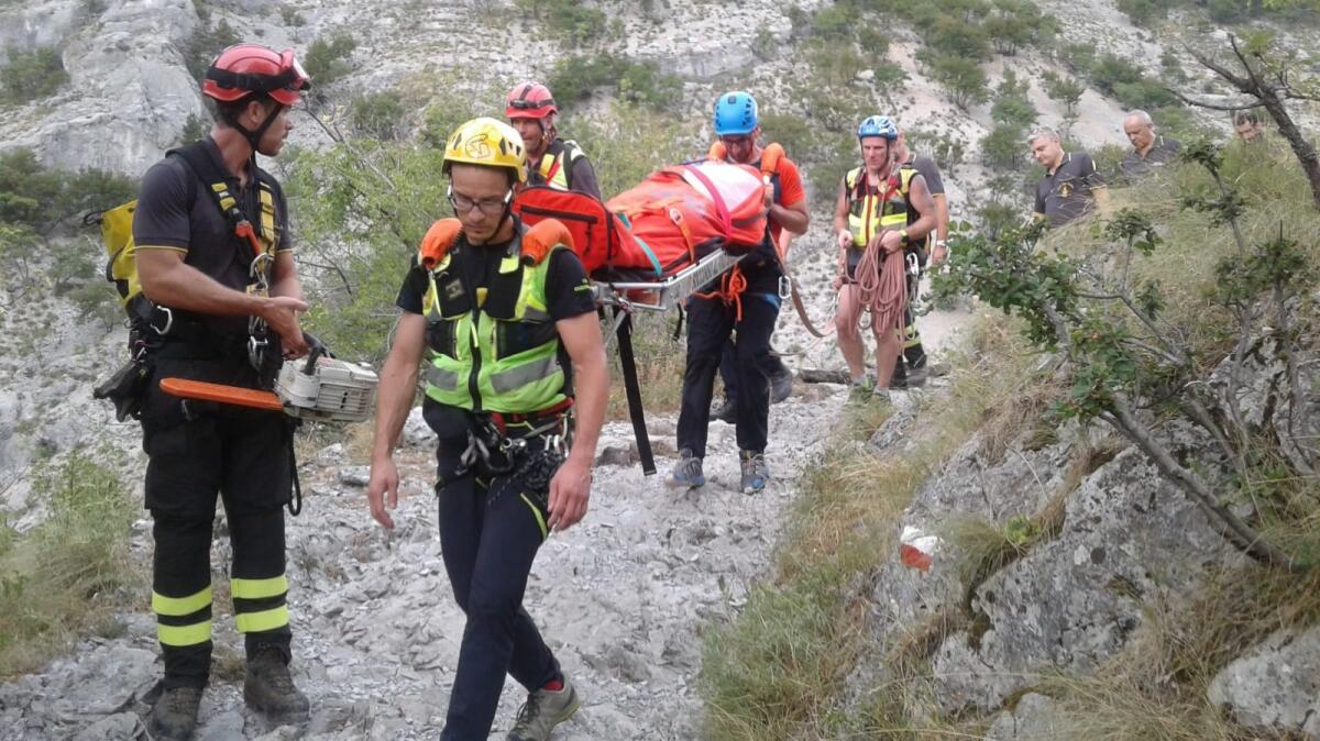 Si tuffa nel torrente in Val Rosandra, 17enne sbatte la testa contro le rocce - 