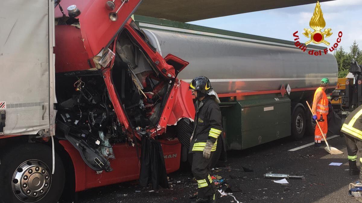 Incidente in A4: un morto e un ferito - 