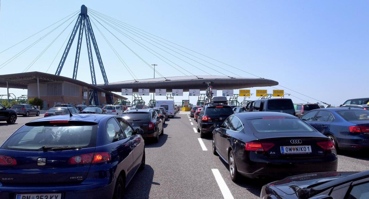 A4: traffico intenso, code a Latisana e San  Donà. Ecco la situazione in tempo reale. - 