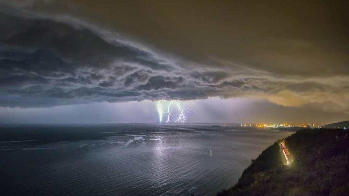 Il temporale su Lignano e Grado: le spettacolari immagini dalla costiera - 