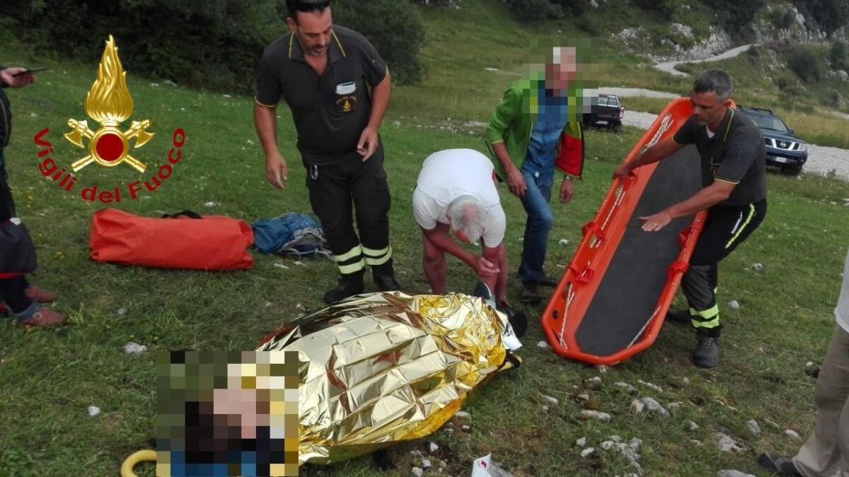 Piancavallo, 22enne scivola ferendosi: soccorso da medico e vigili del fuoco - 
