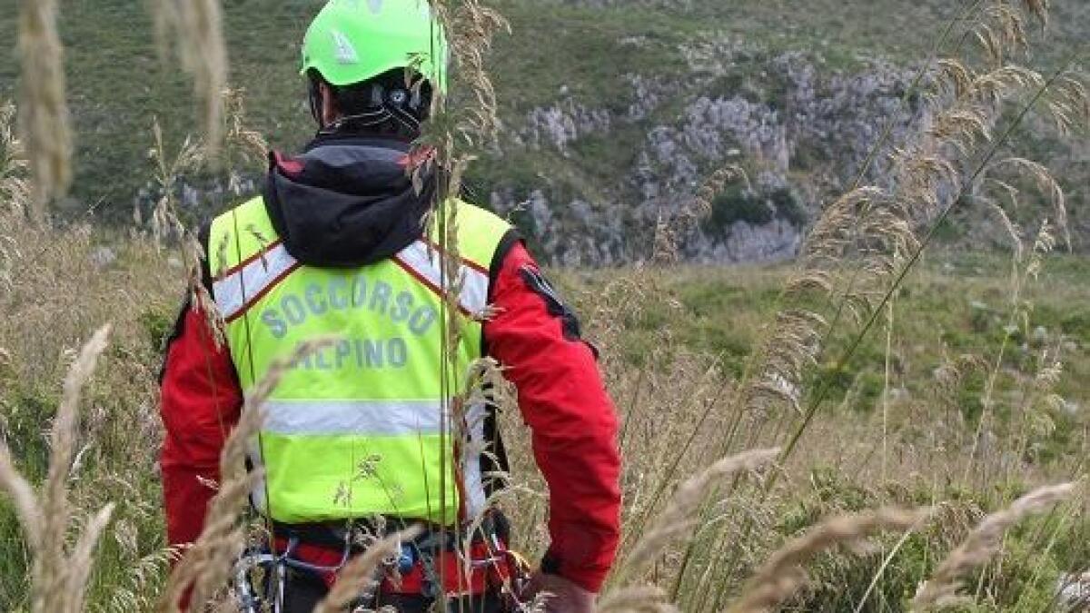 Barcis (PN): due giovani escursionisti finiscono in un ripido pendio.  Partiti i soccorsi - 
