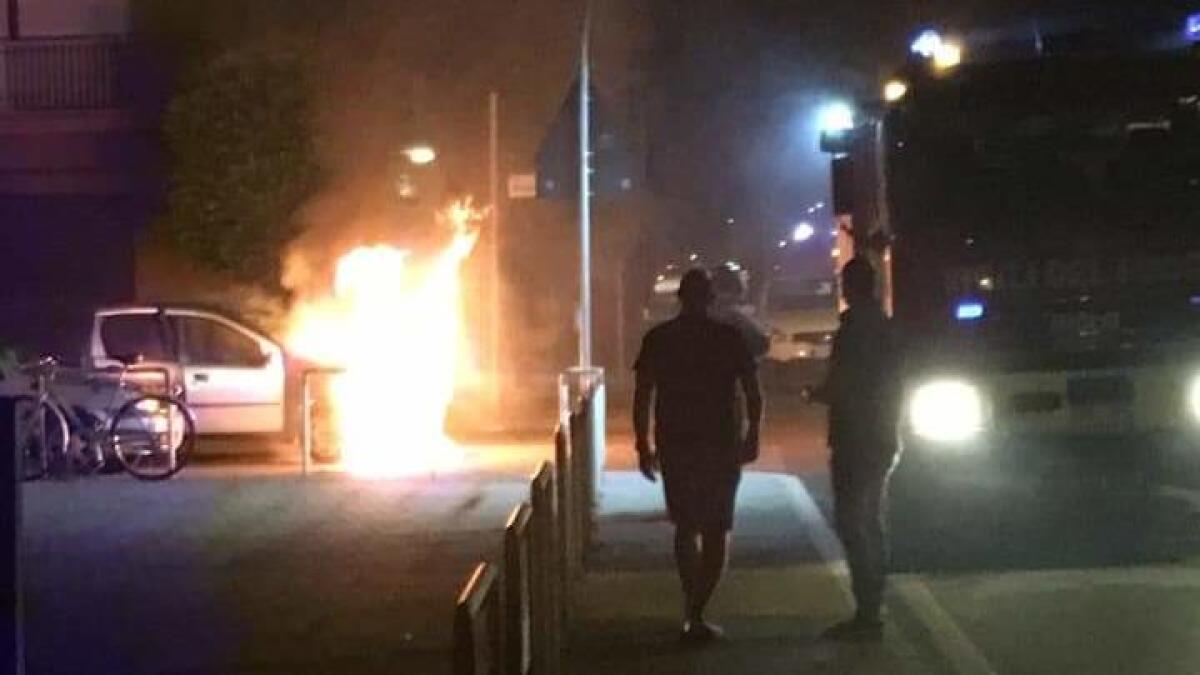 Spilimbergo, auto in fiamme, sul posto vigili del fuoco - 