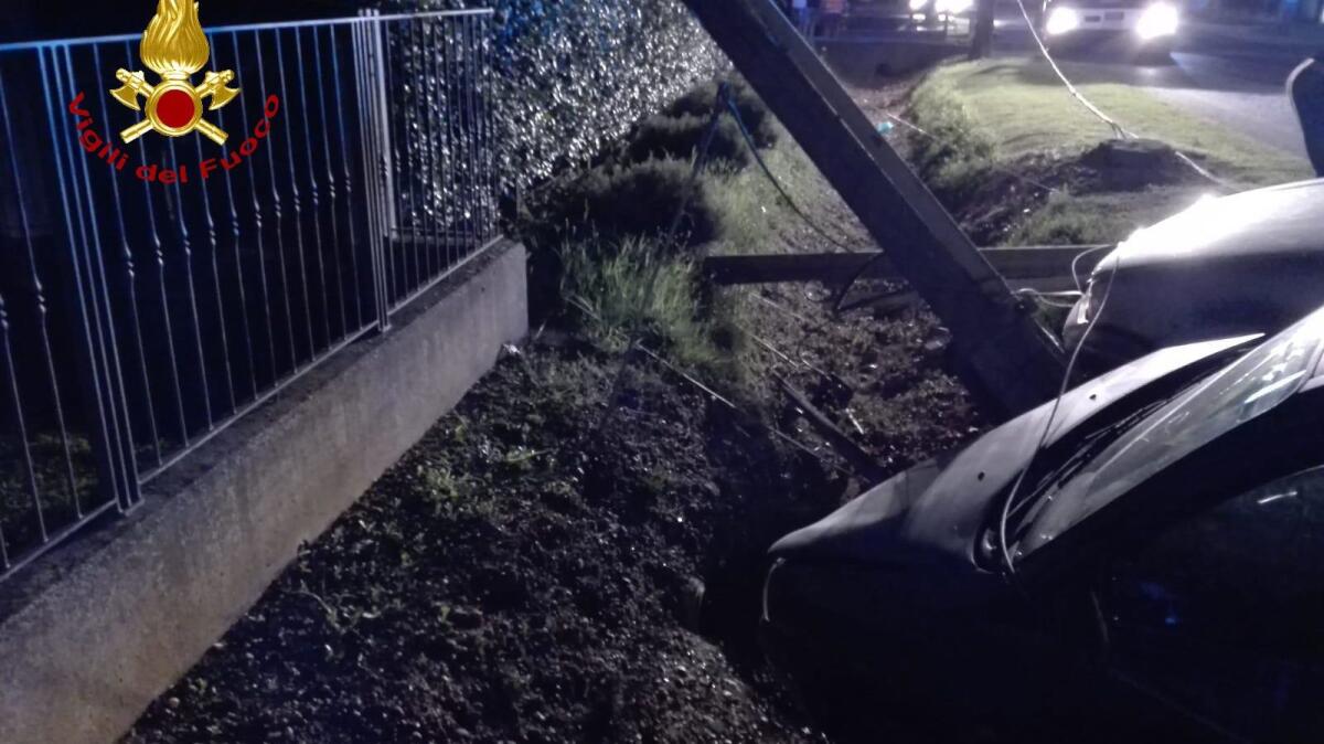 San Martino di Lupari, scontro tra due auto: un ferito - 