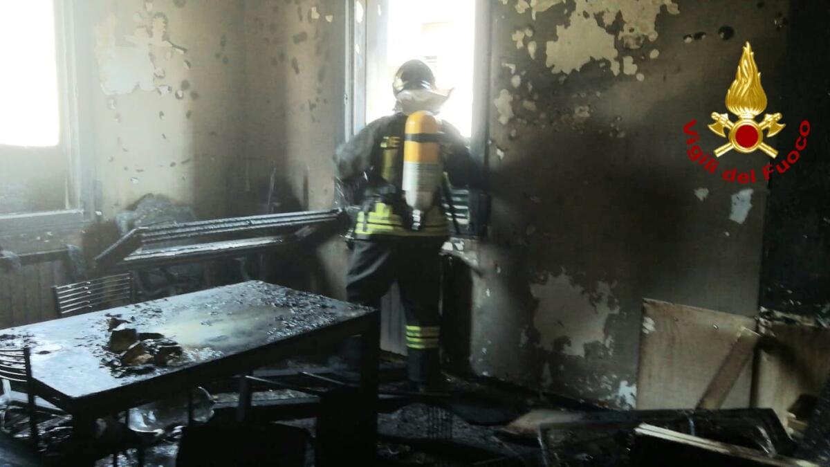 Mestre, incendio in appartamento: inagibile, gravi danni - 