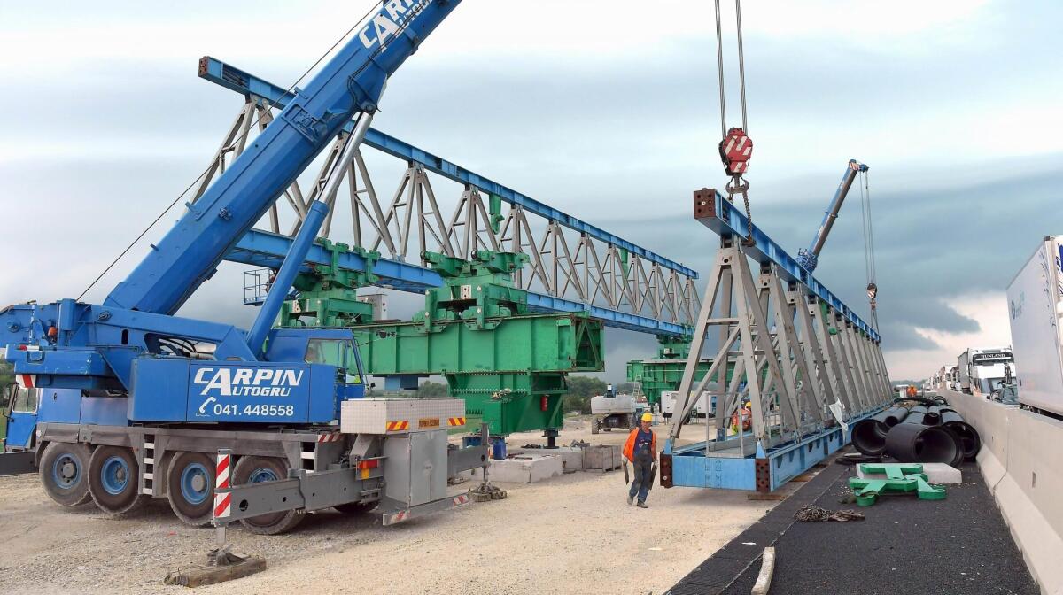 A4 terza corsia: entro novembre il secondo viadotto del nuovo ponte sul fiume Tagliamento - 