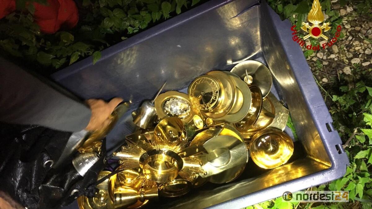 Chiuppano. Oggetti liturgici rubati buttati nella roggia: recuperati dai pompieri - 