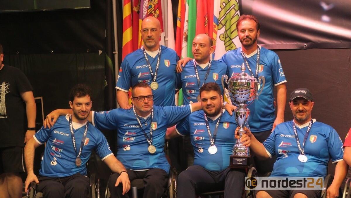 La nazionale paralimpica italiana di calcio balilla in ritiro a Jesolo - 