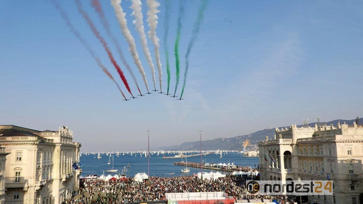 Le Frecce Tricolori sorvolano Trieste lunedì 16 settembre - 