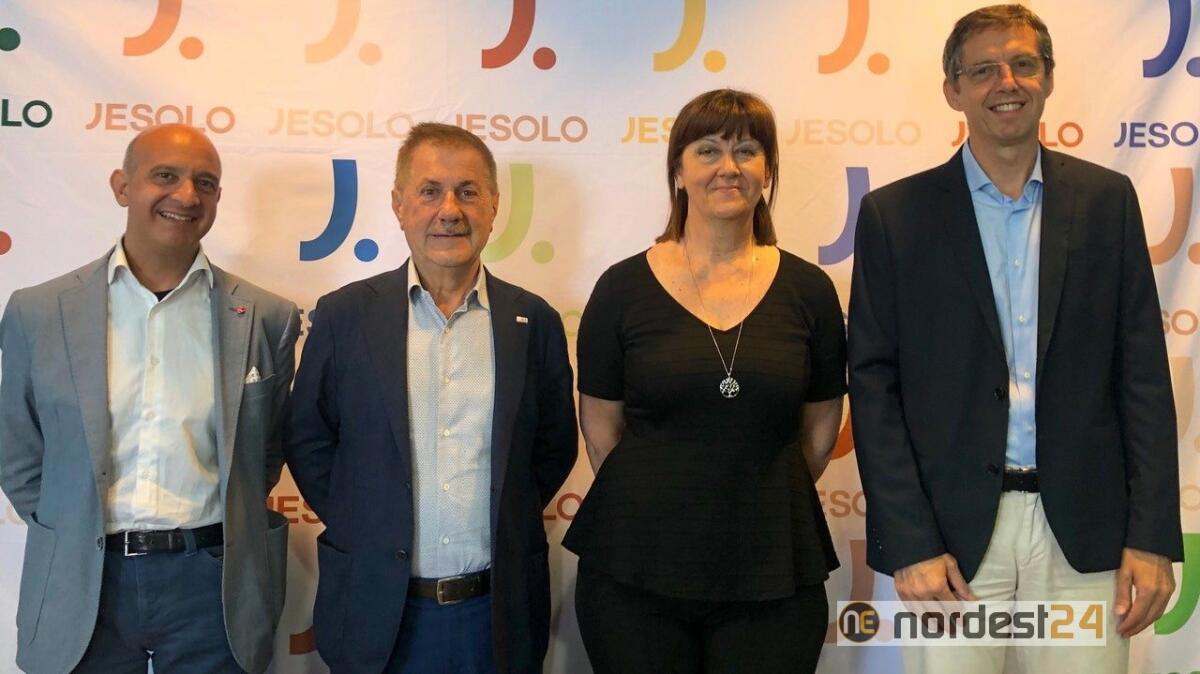 Presentata la 7^ edizione del Torneo di Basket "Città di Jesolo" Trofeo Dalla Riva Sportsfloor - 