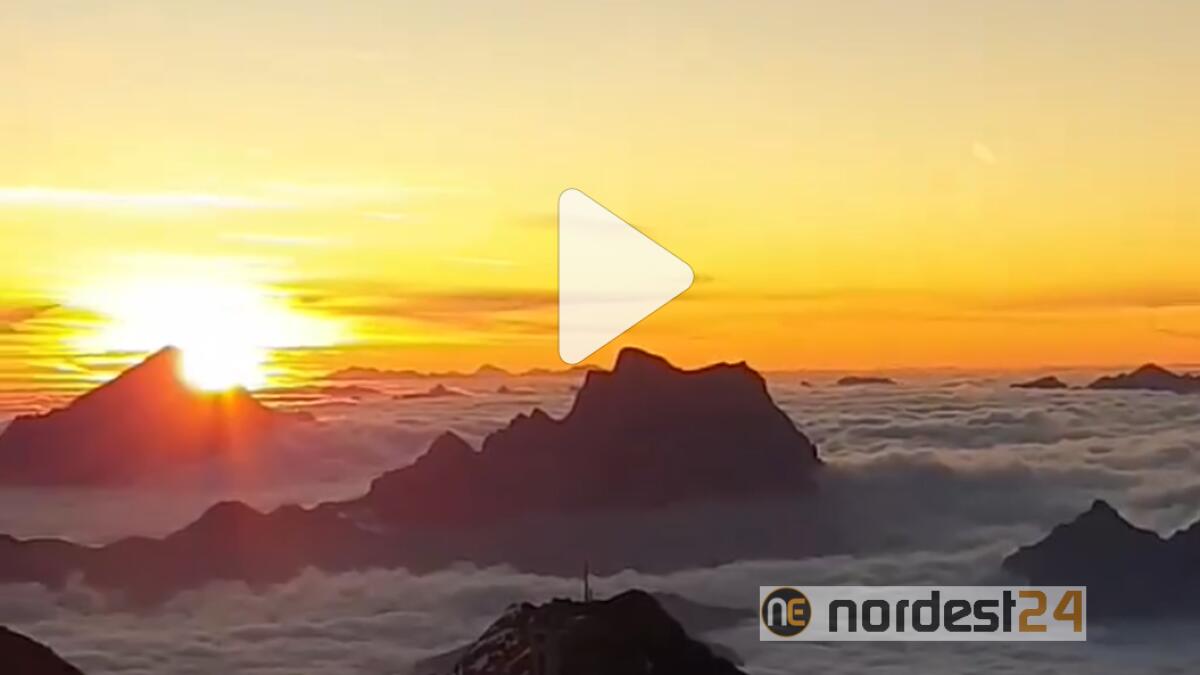 Marmolada, lo spettacolo all'alba di oggi 20 Settembre 2019 - 