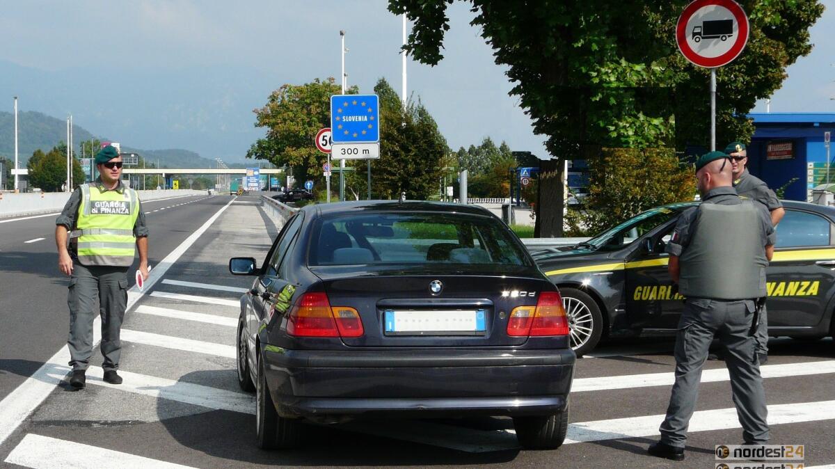 Gorizia. La Guardia di Finanza intercetta denaro contante per 18,6 milioni di euro - 