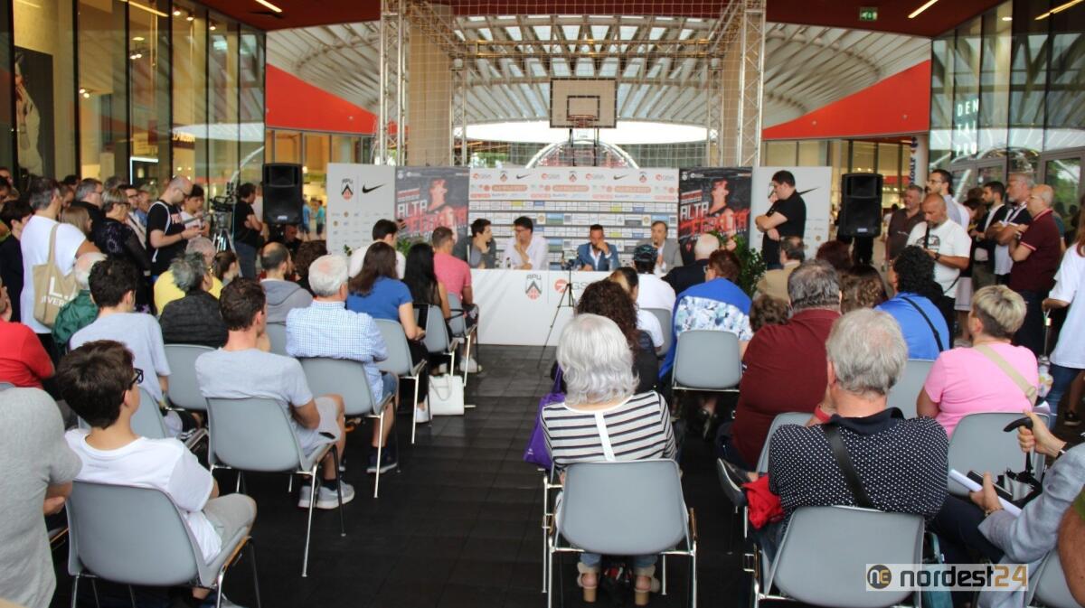 Apu Old Wild West: la presentazione della squadra al Terminal Nord - 