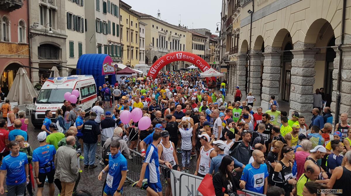 Maratonina citta' di Udine, grande spettacolo con la "salita del castello" - 