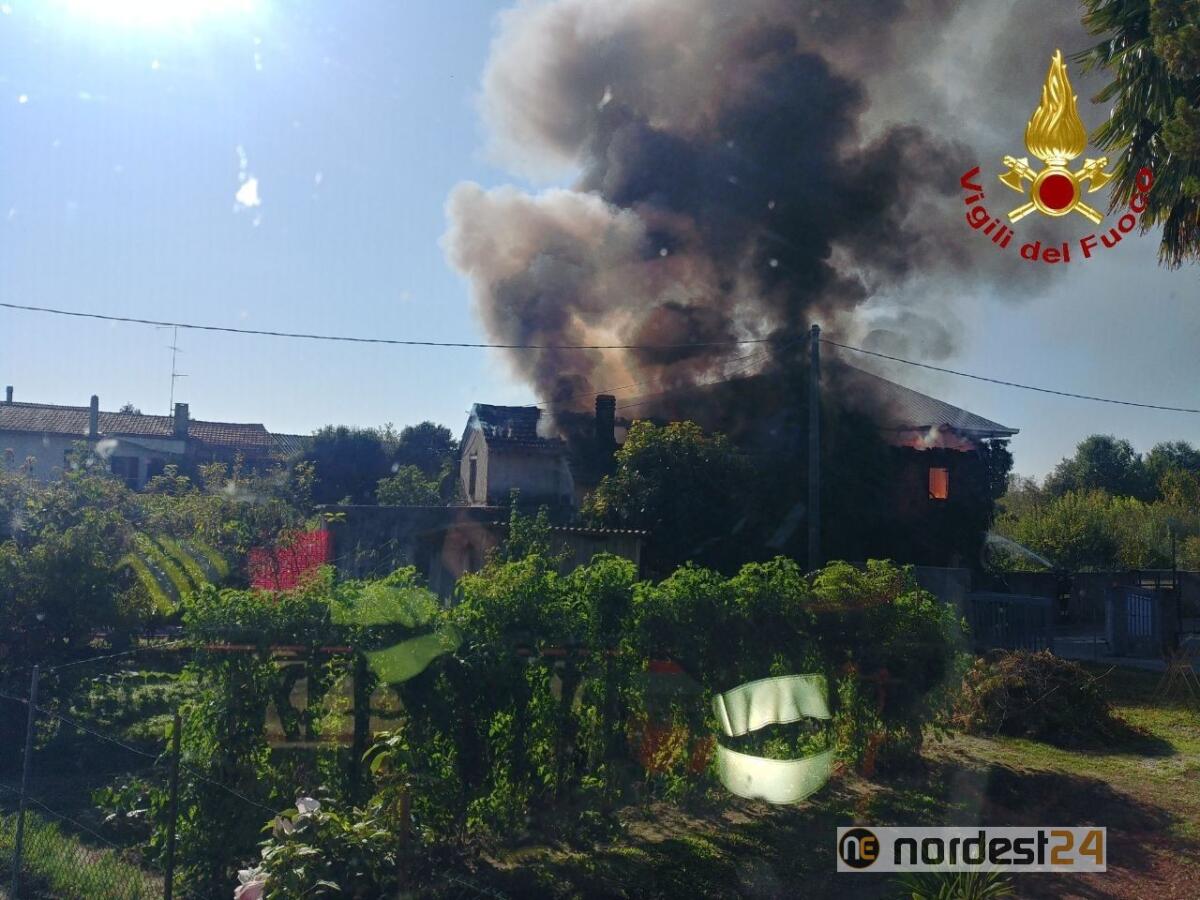Grave incendio in abitazione a Pravisdomini (Panigai) - 