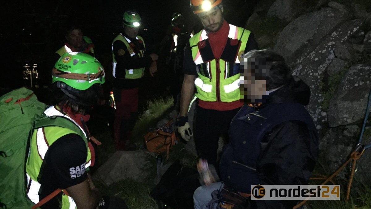 Dispersi nei monti al buio: recuperate 4 persone e un cane - 