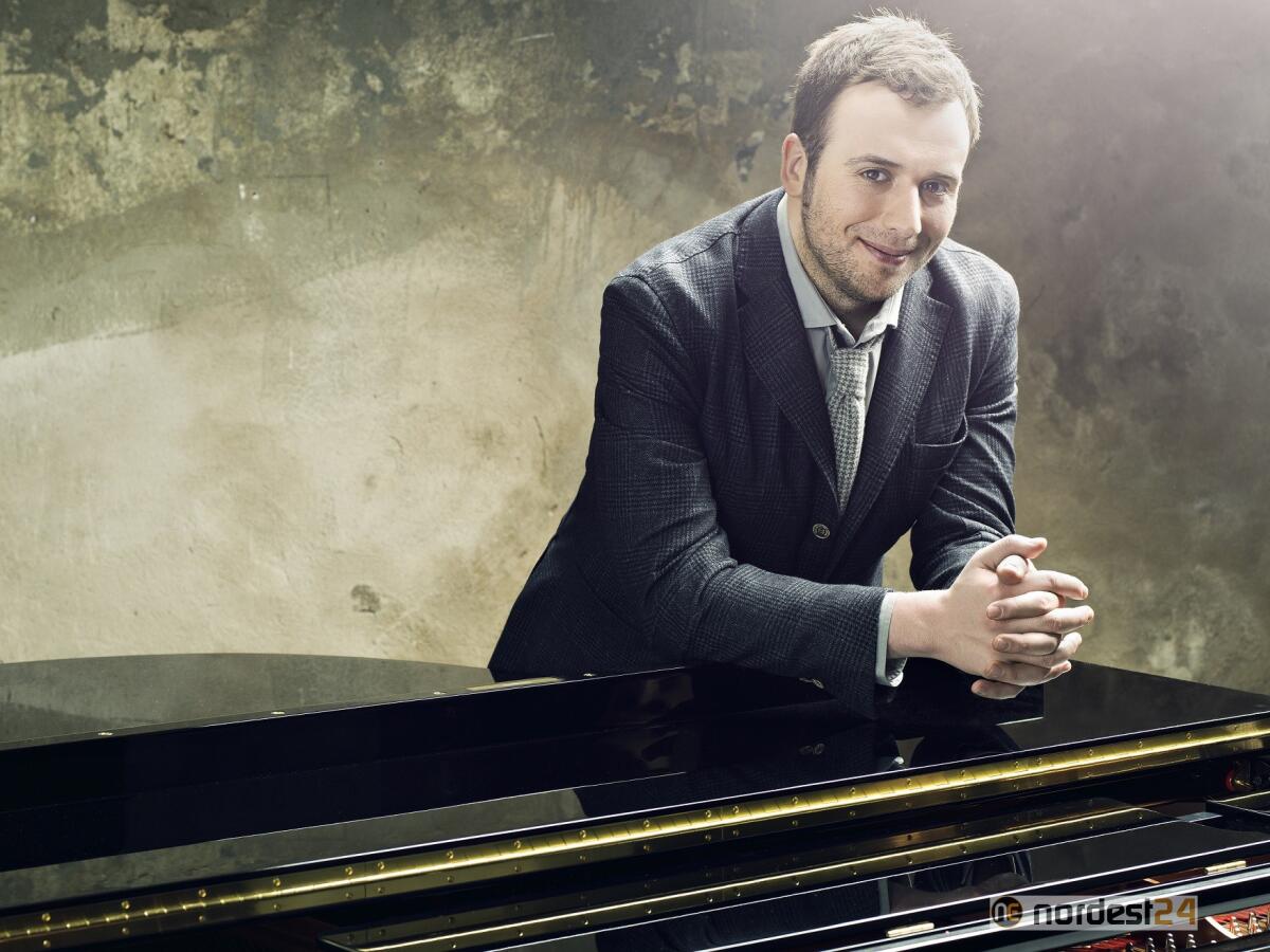 Raphael Gualazzi & Mauro Ottolini in concerto x Padova Jazz Festival - 