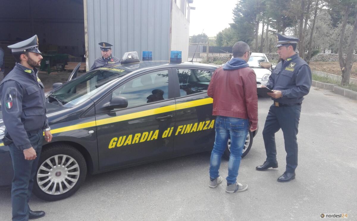 Percepiva il reddito di cittadinanza e lavorava in nero - 