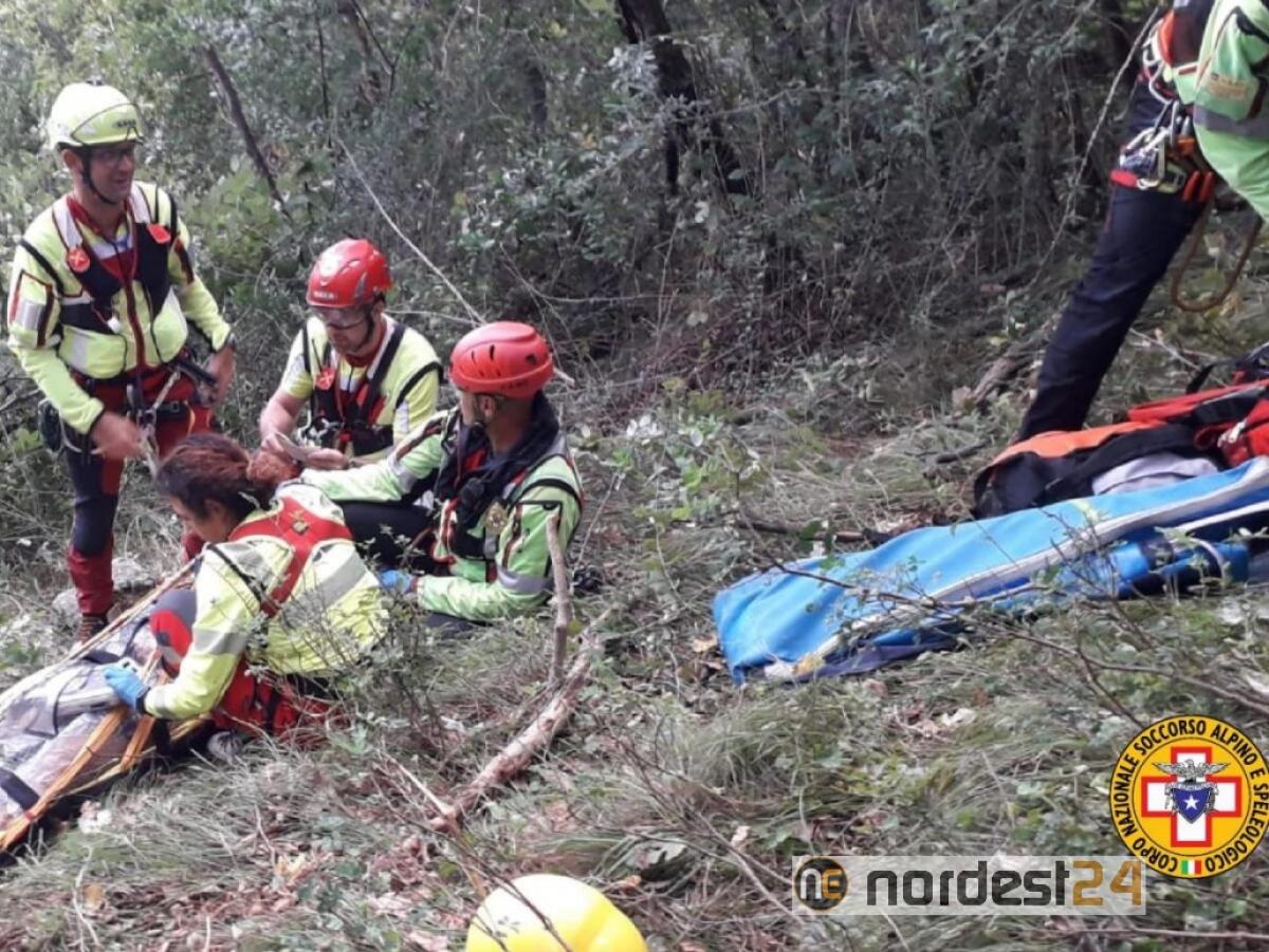 27enne precipita con il parapendio: elitrasportato all’ospedale - 