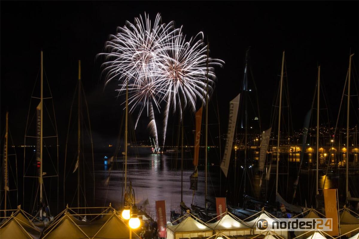 Barcolana, il sindaco annulla i fuochi d'artificio - 
