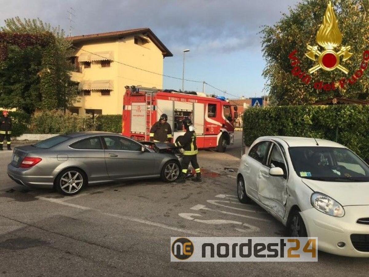 Incidente a Fiume Veneto: ferita una donna nello scontro tra due auto - 