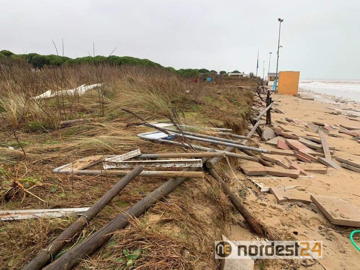 A Jesolo albergatori preoccupati: "la costa si sta modificando, danni sempre più frequenti" - 