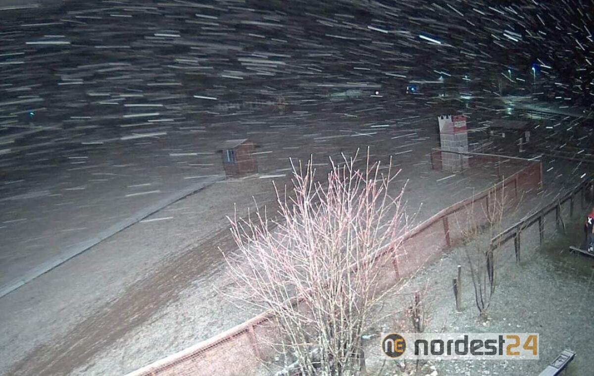 È tornata la pioggia, nevica sul Piancavallo - 