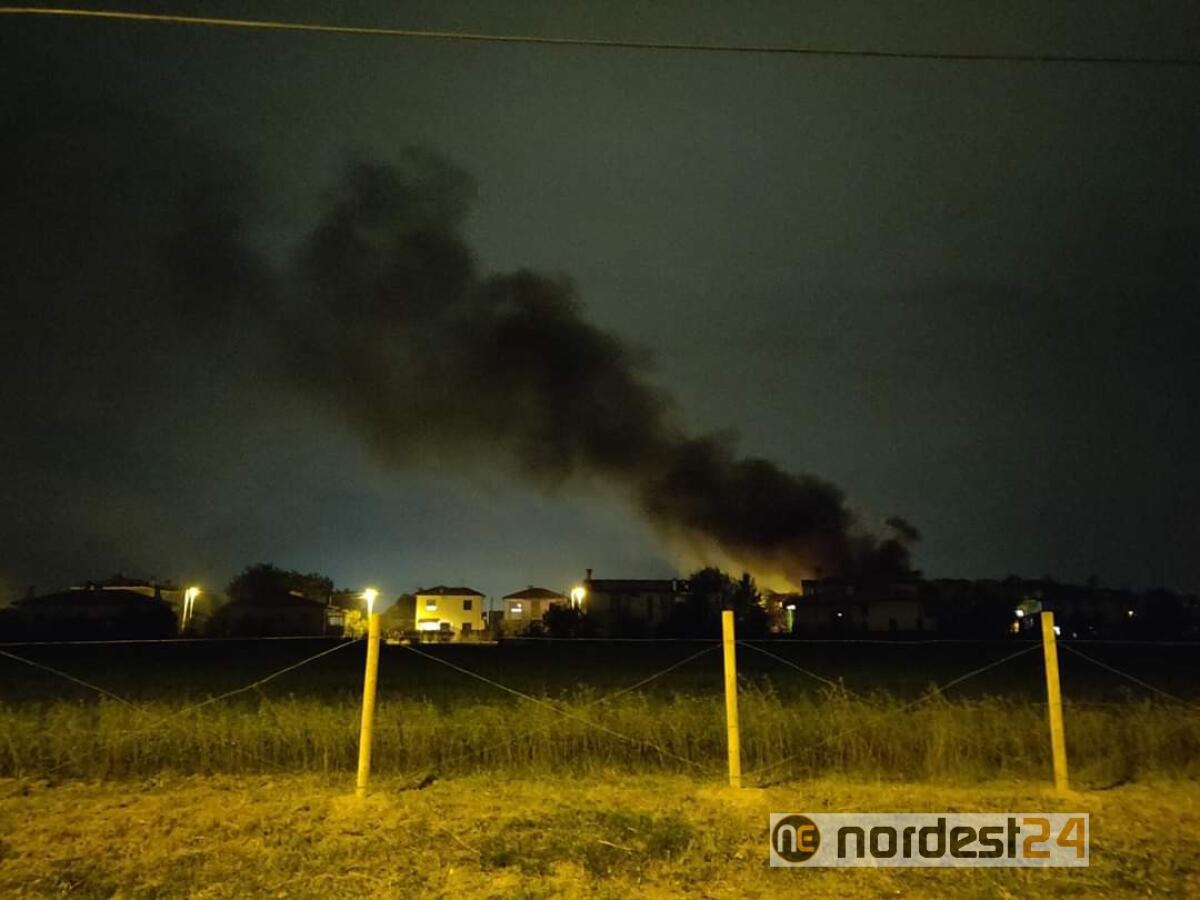 Esplosione ed incendio a Staranzano: paura tra i residenti - 