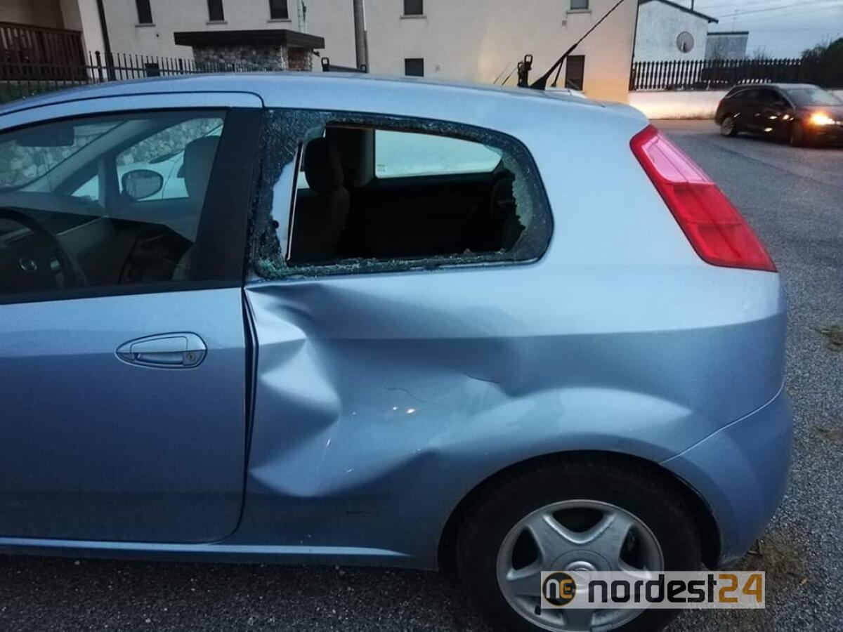 Udine. In bici, trainato da un motorino, si schianta e scappa - 