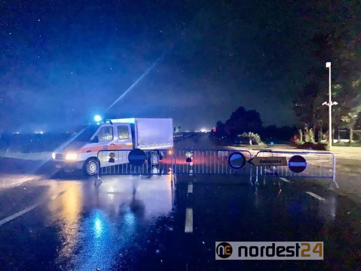 Grave mareggiata a Grado: chiuso il ponte che collega la città - 