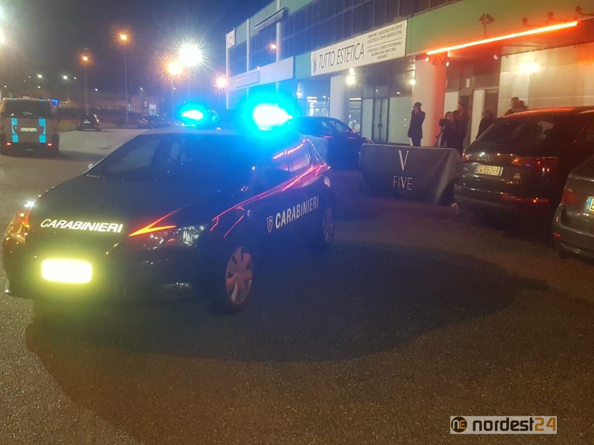 Blitz dei carabinieri in discoteca: cocaina, anfetamine e marijuana - 