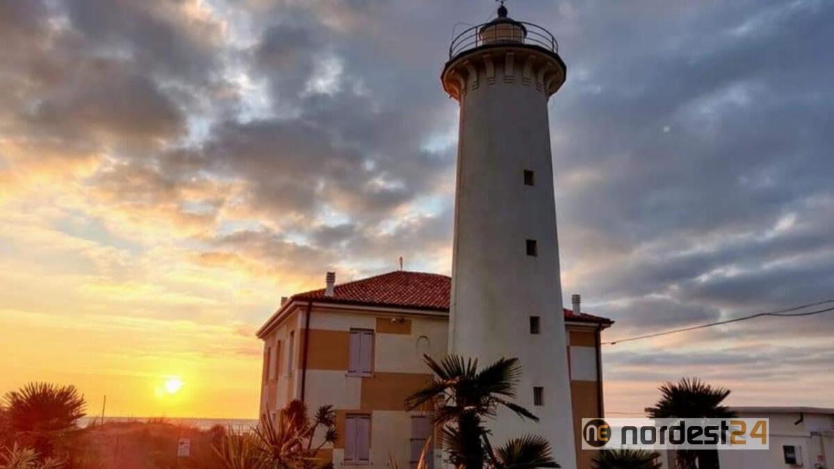 Sorge il sole a Bibione: 15 foto mozzafiato raccontano l'alba di oggi - 