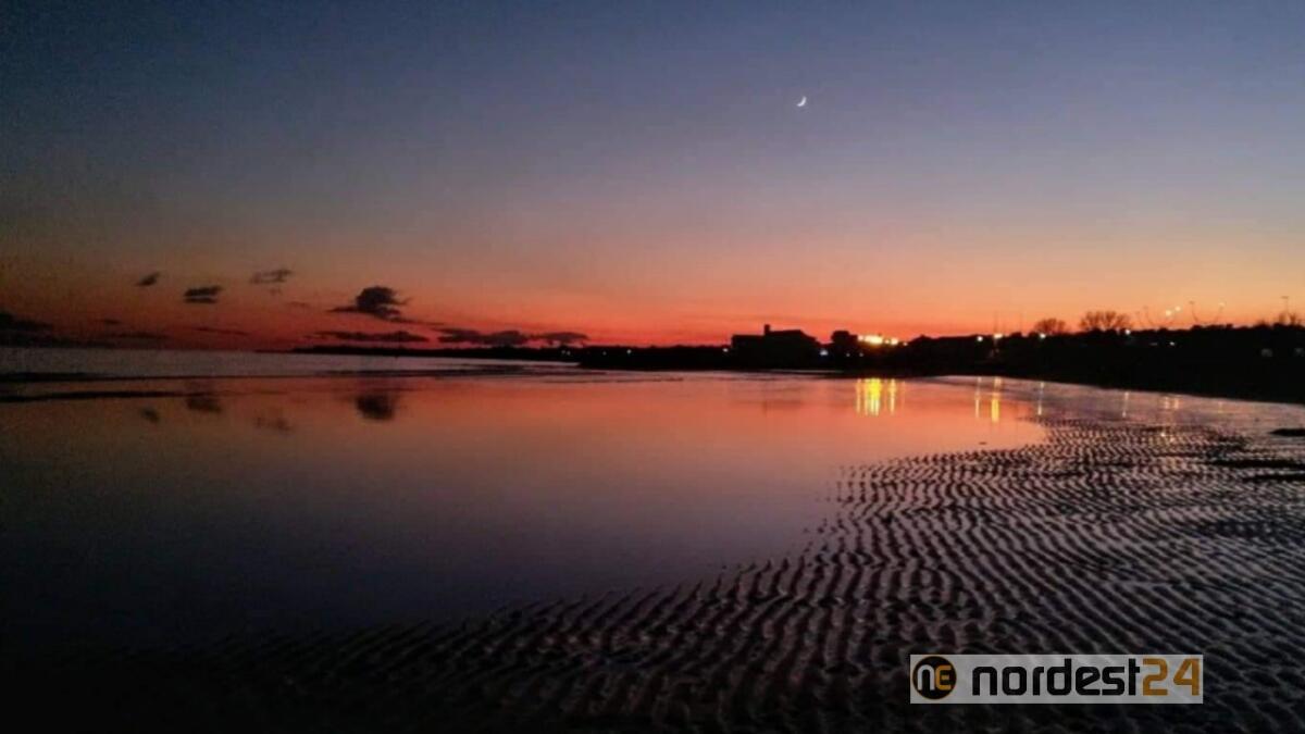 Tramonto - spettacolo questa sera a Lignano: foto e video - 