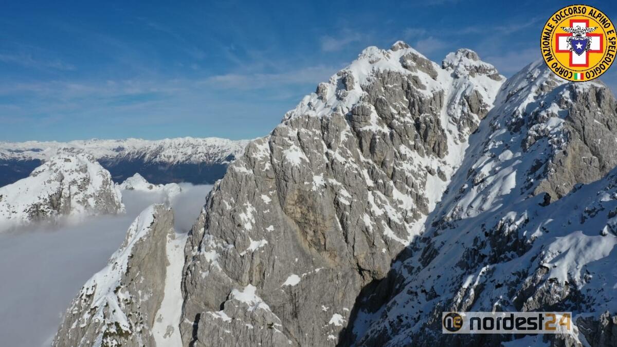 Soccorso un 21enne di Gemona scivolato a 1900 metri sulle Alpi Carniche - 