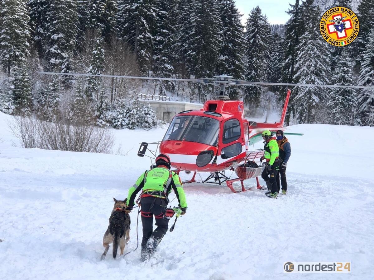 Sella Nevea, valanga sul Monte Canin, ma è un'esercitazione - 