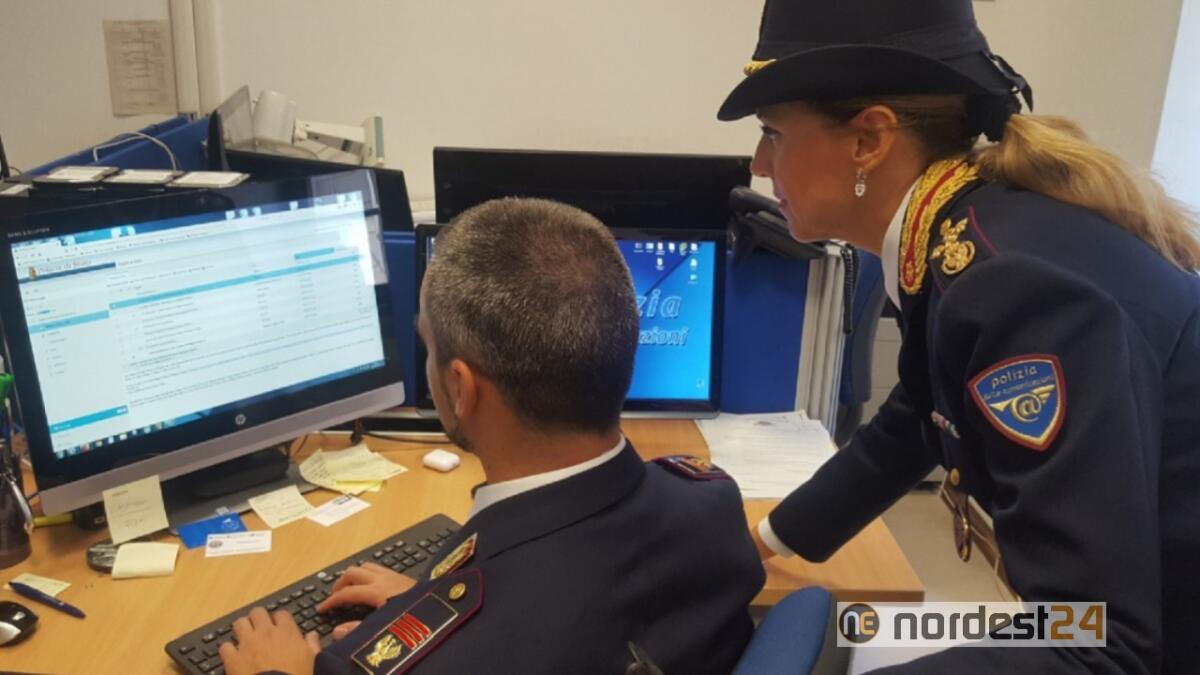 Shopping online, la polizia avverte: "attenti alle truffe". Come evitarle - 