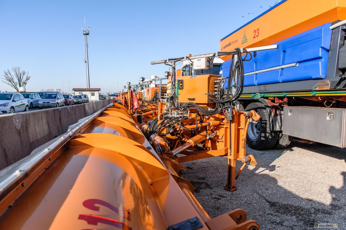 Autovie, questa notte in A4, A28 e A23 primo trattamento antighiaccio - 