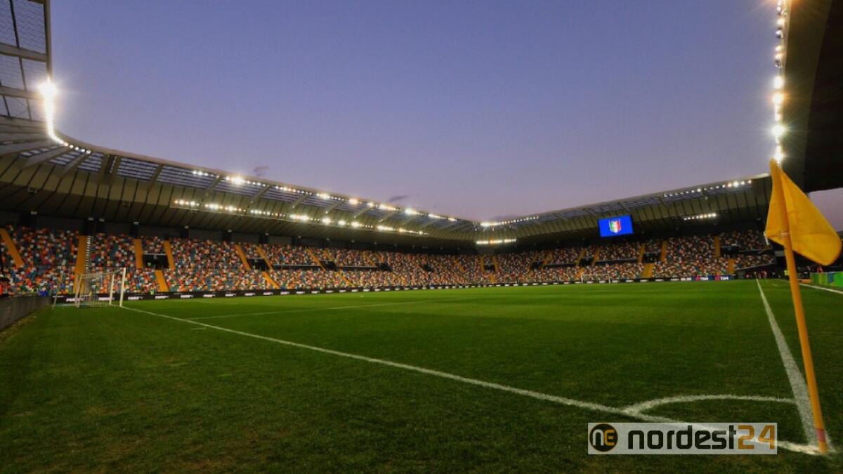 Lancia la birra contro la Polizia: Daspo per 5 anni a un tifoso del Pordenone - 