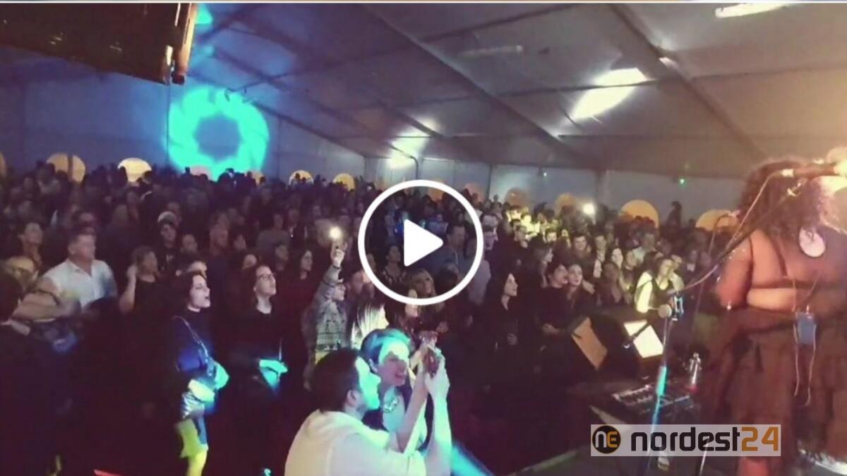 Latisana. Capodanno, ore 3: tendone pieno, ma succede qualcosa /VIDEO - 