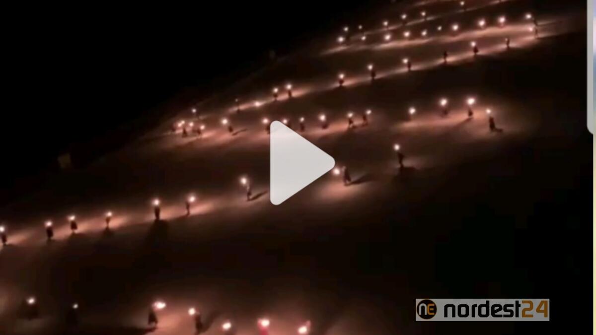 La fiaccolata 2020 sul Monte Lussari a Tarvisio incanta tutti /VIDEO - 