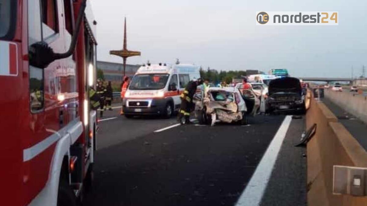 Inferno in A4: quattro incidenti in un'ora tra San Donà e San Stino - 