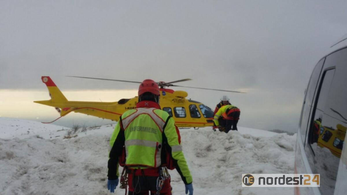 A 2000 metri con le ciaspe: 25enne colpito da un grande sasso - 
