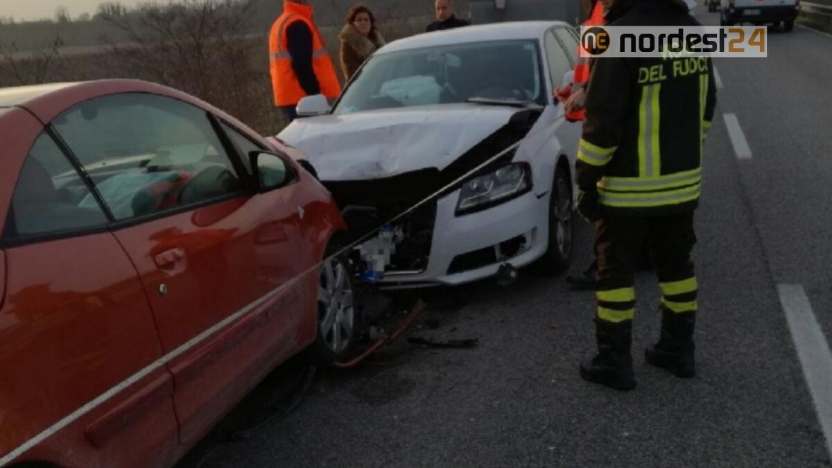 Incidente tra Spilimbergo e Dignano: tamponamento a catena - 