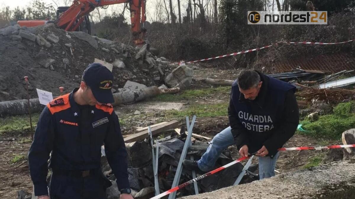 Scoperta a Lignano una discarica abusiva vicino al letto del Tagliamento - 