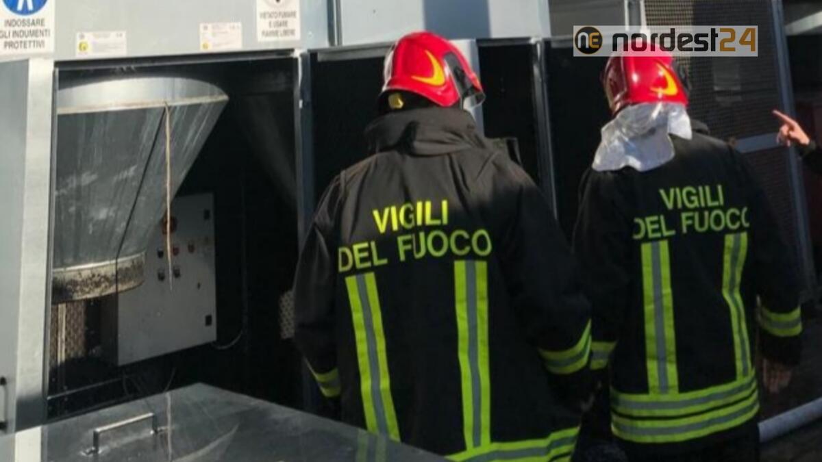 Incendio in un calzaturificio nel Veneziano: fabbrica evacuata - 